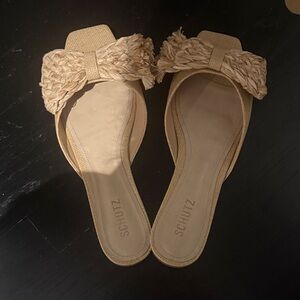 SCHUTZ Beige Woven Bow Sandals